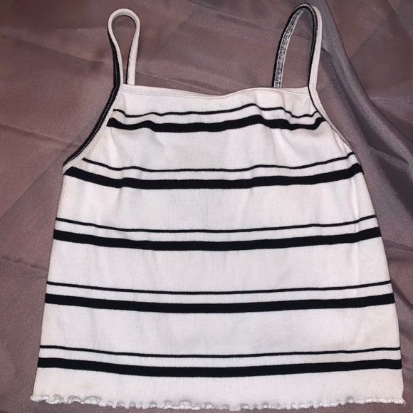 Crop top bundle - Picture 10 of 16